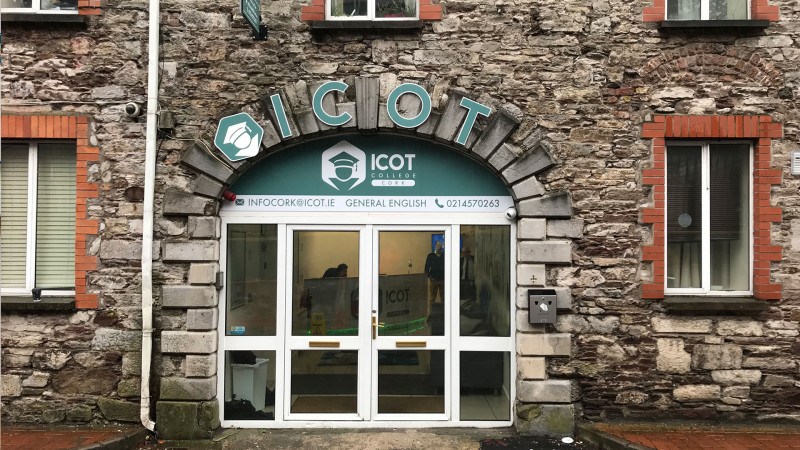 ICOT-Cork-Entrada-da-Escola