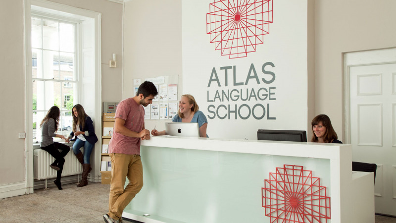 Atlas-Dublin-Recepcao-e-Estudantes